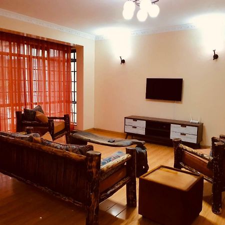 Mani'S Home Away From Home 奈洛比 外观 照片