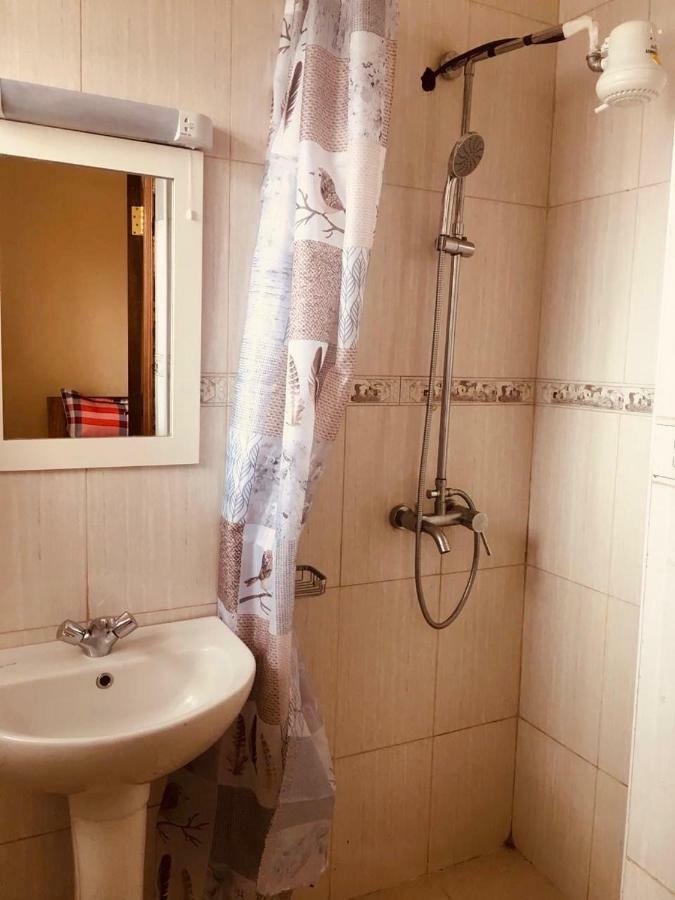 Mani'S Home Away From Home 奈洛比 外观 照片